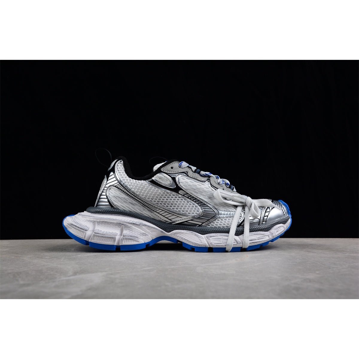 BALENCIAGA 3 - L - Grey Blue Sneakers - White Unisex Streetwear Limited Edition - Introducing the BALENCIAGA 3XL x White Grey Blue, a bold statement in contemporary footwear. These