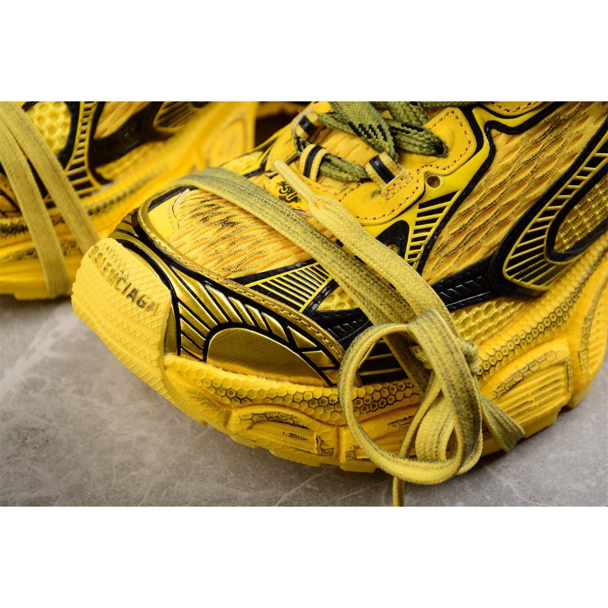 BALENCIAGA 3 - L - Yellow Sneakers - Black Unisex Streetwear Limited Edition - Introducing the BALENCIAGA 3XL x Yellow Black, a bold fusion of style and functionality. These