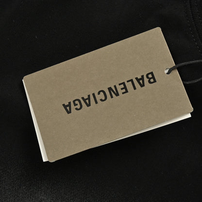 Camiseta Balenciaga con estampado integral del logo (negra)