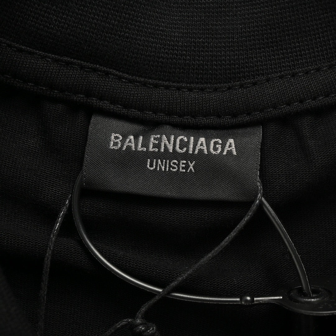 Camiseta Balenciaga con estampado integral del logo (negra)
