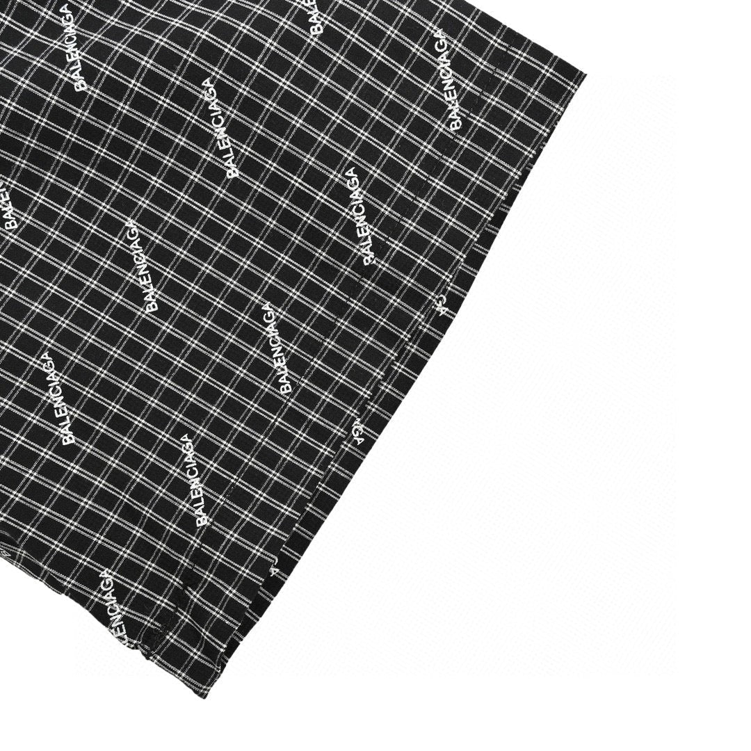 Chemise à carreaux à logo intégral de Balenciaga