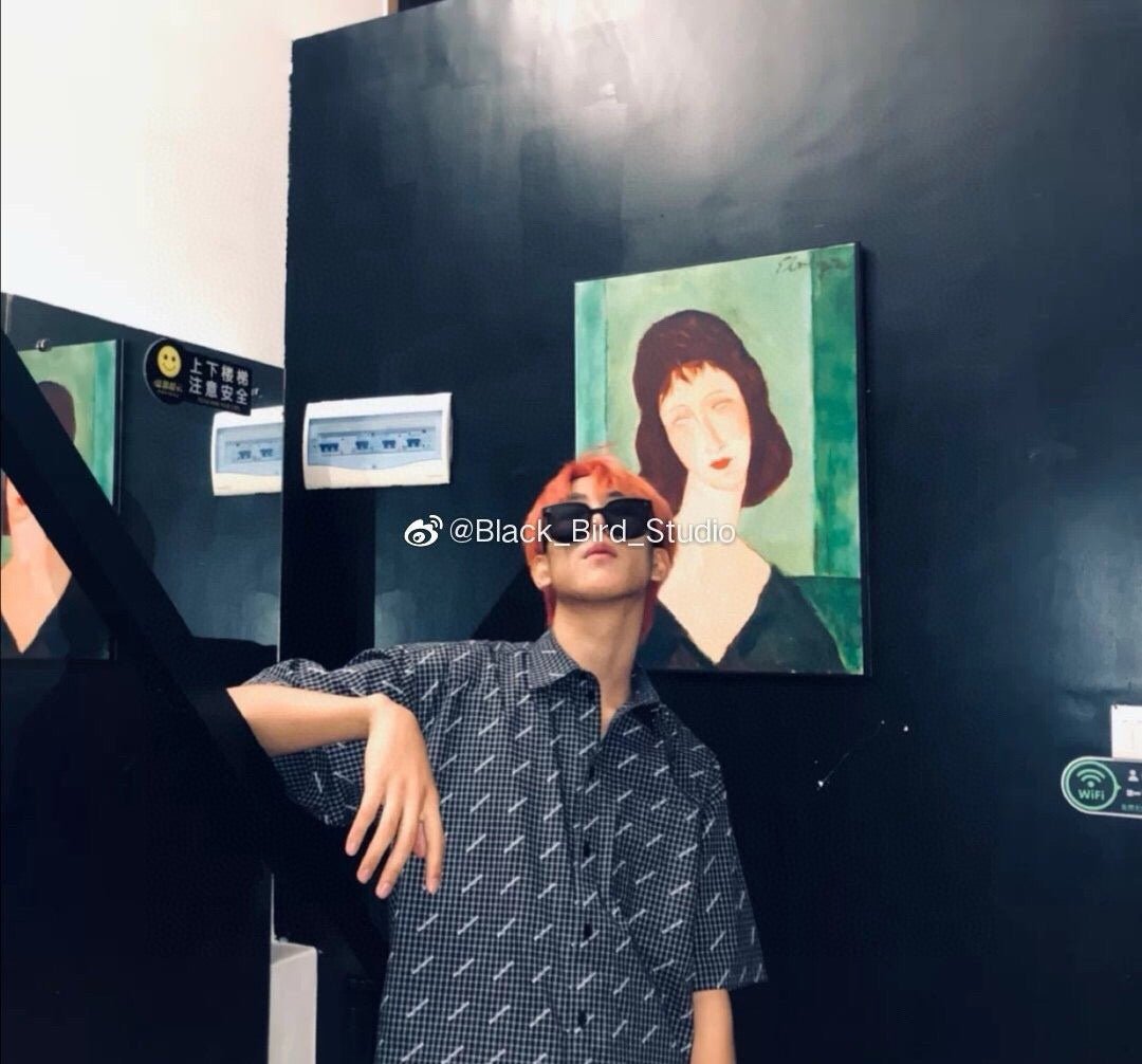 Chemise à carreaux à logo intégral de Balenciaga