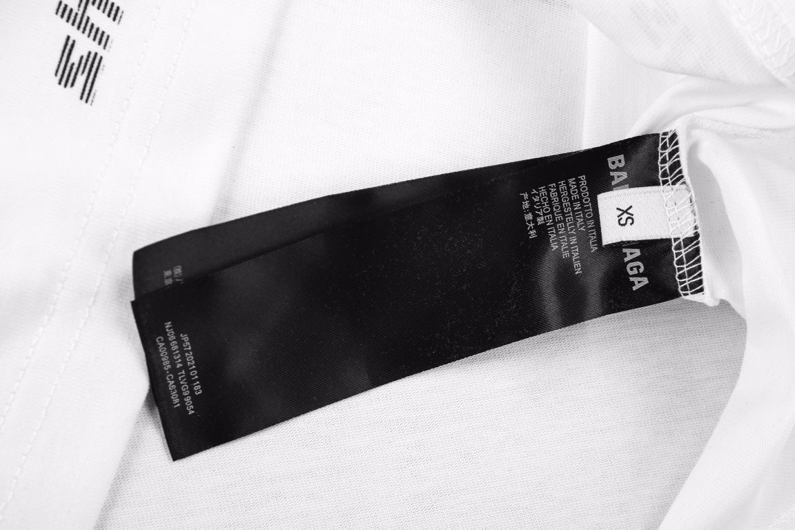 Camiseta Balenciaga con estampado integral del logo - Blanca