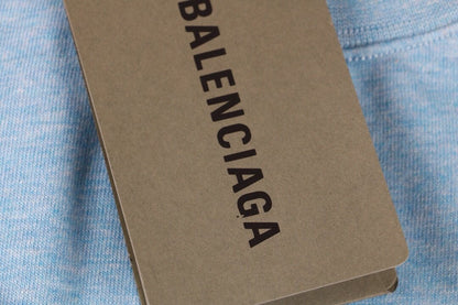 Camiseta Balenciaga Basic Logo - Azul claro