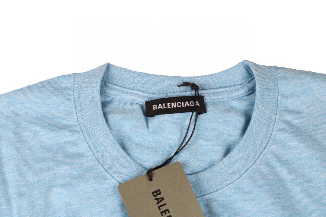 Camiseta Balenciaga Basic Logo - Azul claro