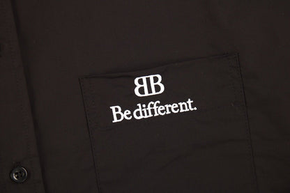 Camiseta de la campaña 'Be Different' de Balenciaga