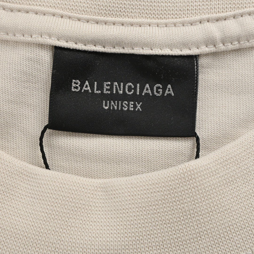 Camiseta Balenciaga beige con estampado EREWHON