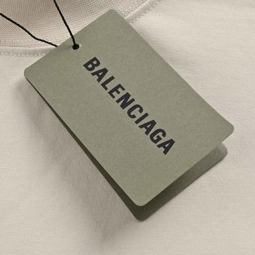 Camiseta Balenciaga beige con estampado EREWHON