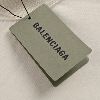 Camiseta Balenciaga beige con estampado EREWHON