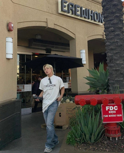 Camiseta Balenciaga beige con estampado EREWHON