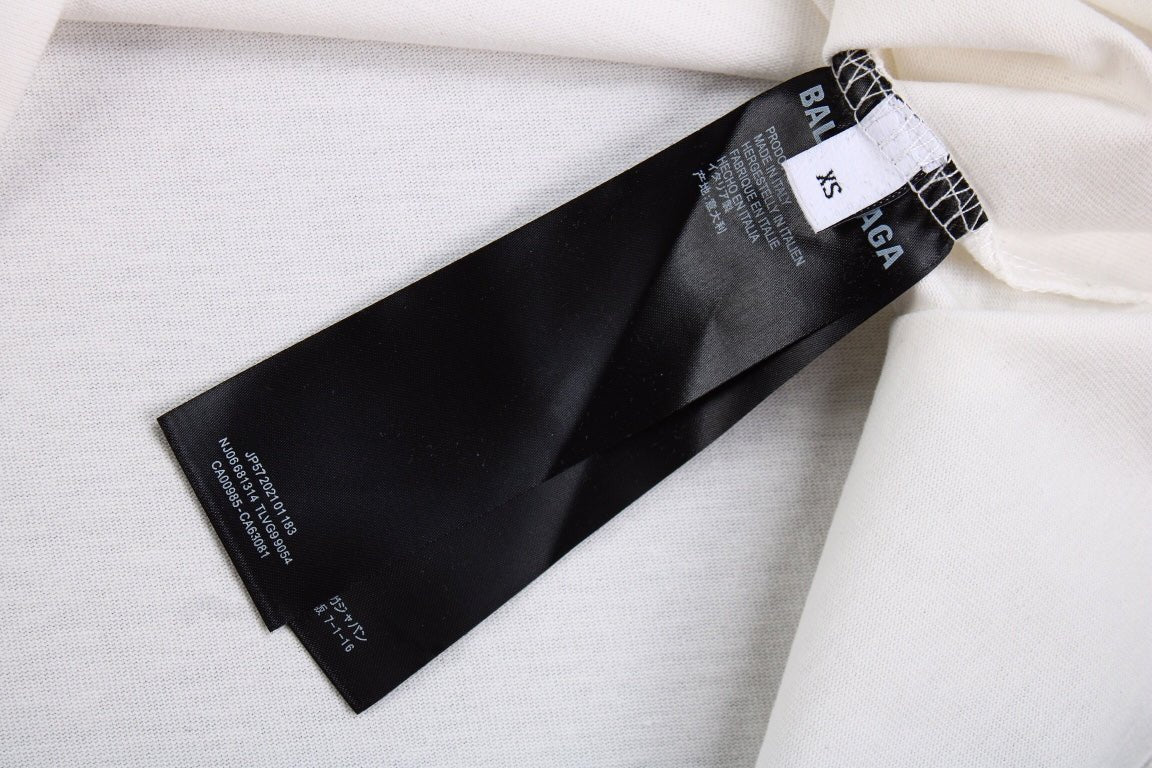 CAMISETA CON ESTAMPADO DEL LOGOTIPO DE BALENCIAGA BLANCA Y NEGRA