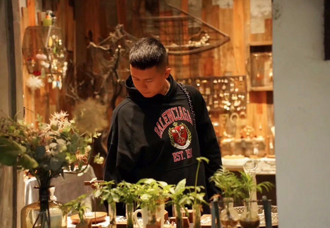 Sudadera con capucha Balenciaga Black Crest