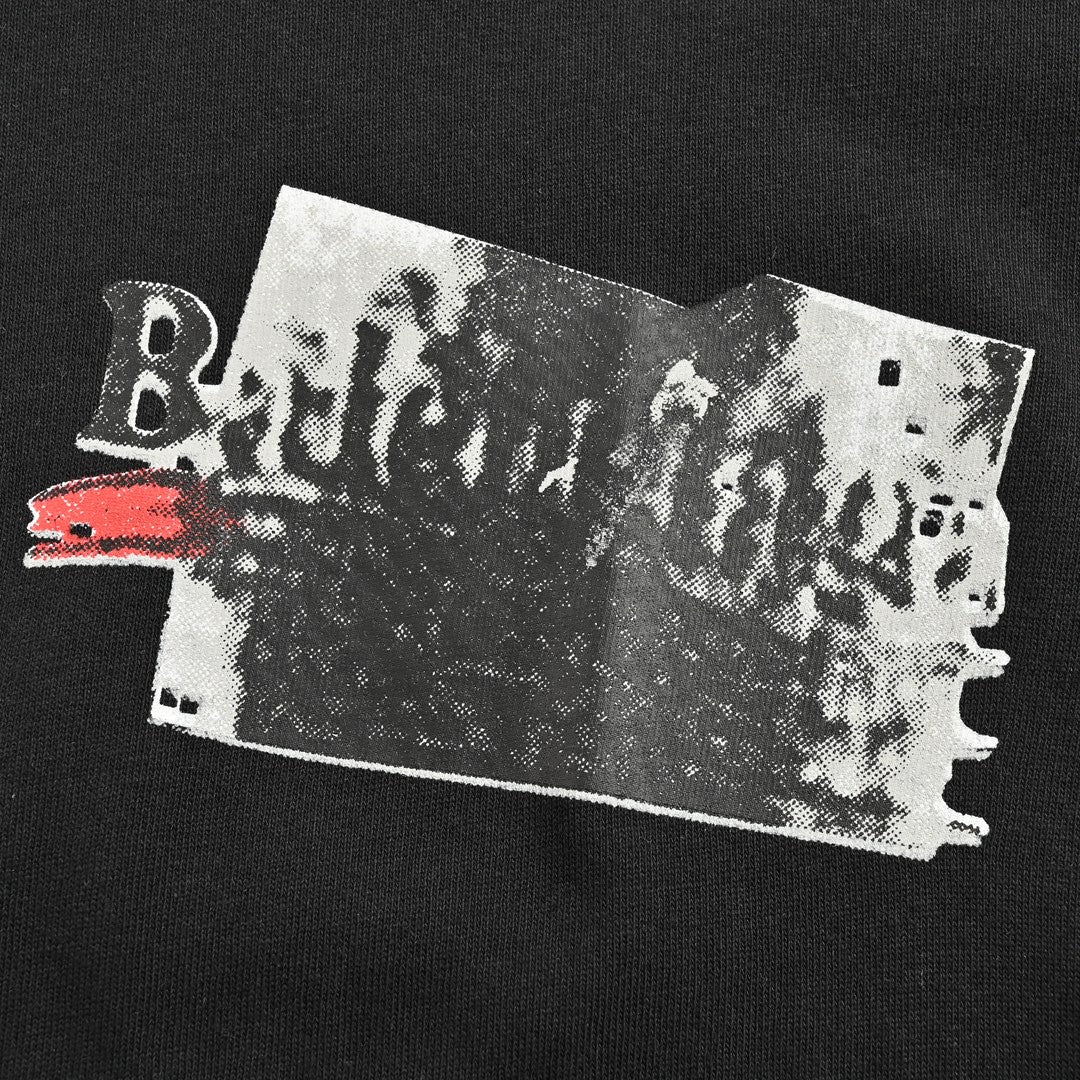 Camiseta gráfica negra de Balenciaga