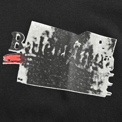 Camiseta gráfica negra de Balenciaga