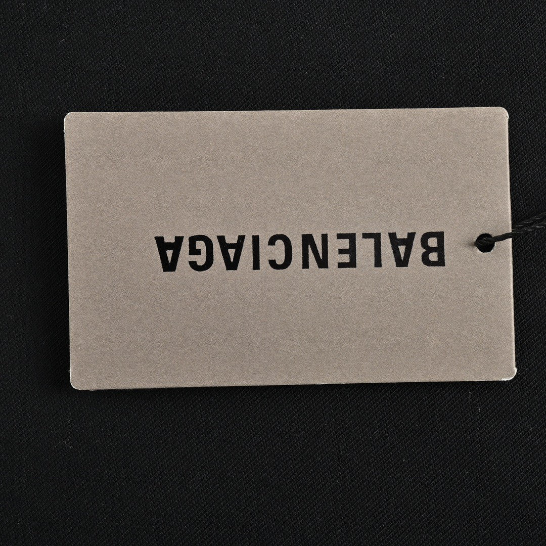 T-shirt noir Balenciaga avec motif graphique audacieux