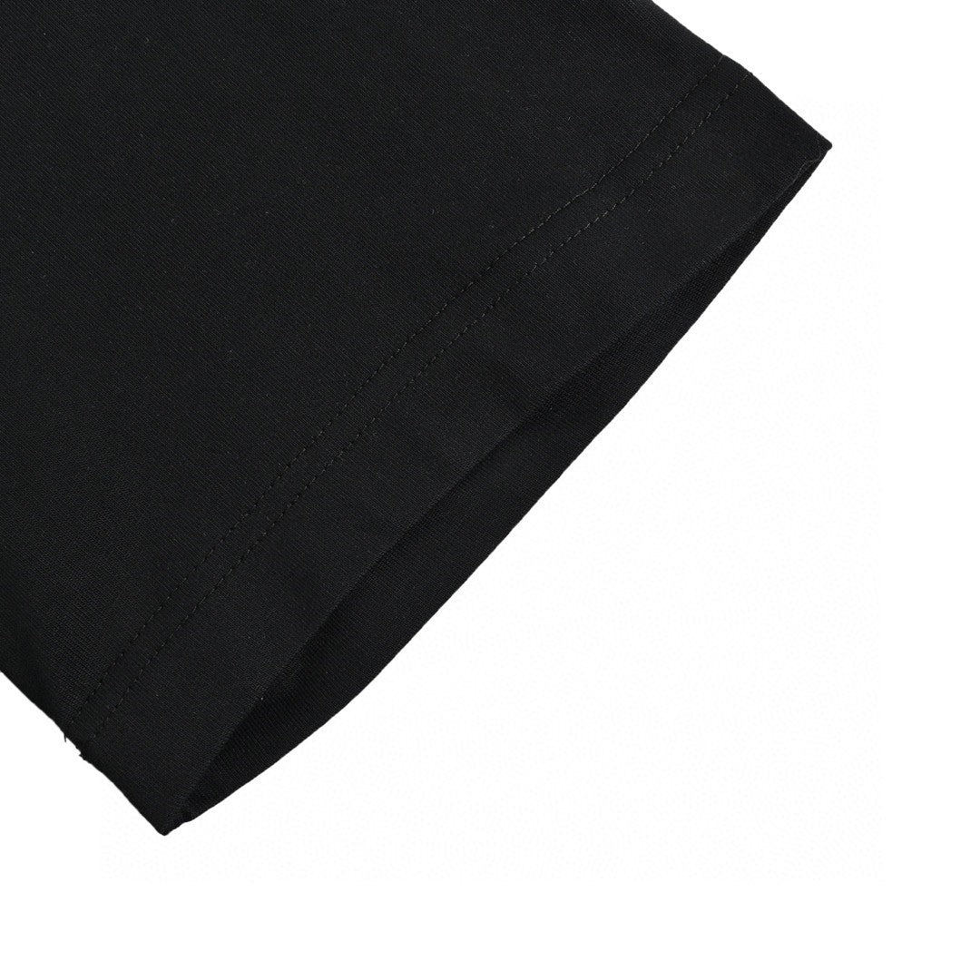 T-shirt noir Balenciaga avec motif graphique audacieux