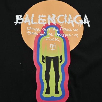 Camiseta negra Balenciaga con diseño gráfico