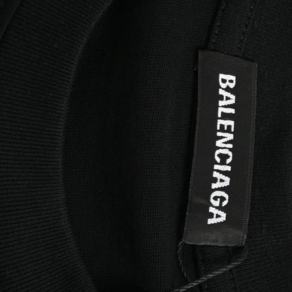 Camiseta negra Balenciaga con diseño gráfico
