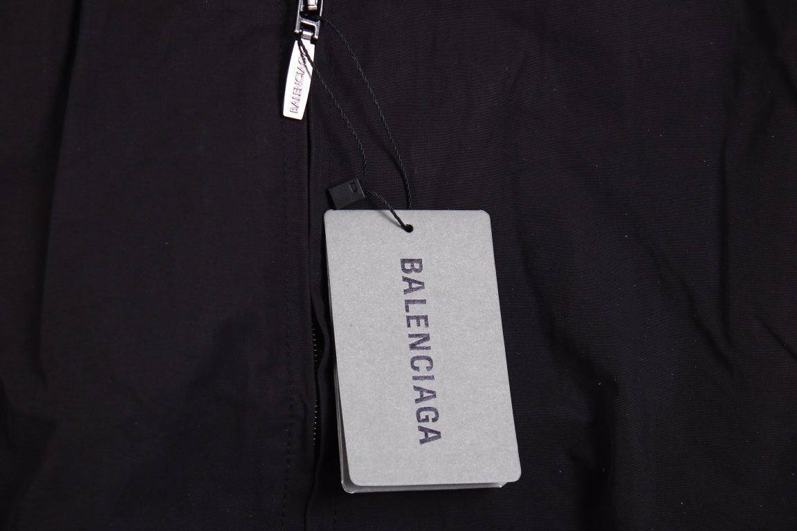 Chaqueta Balenciaga negra con cremallera