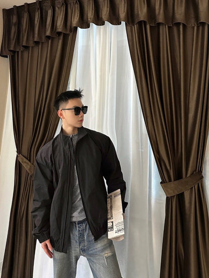 Chaqueta Balenciaga negra con cremallera