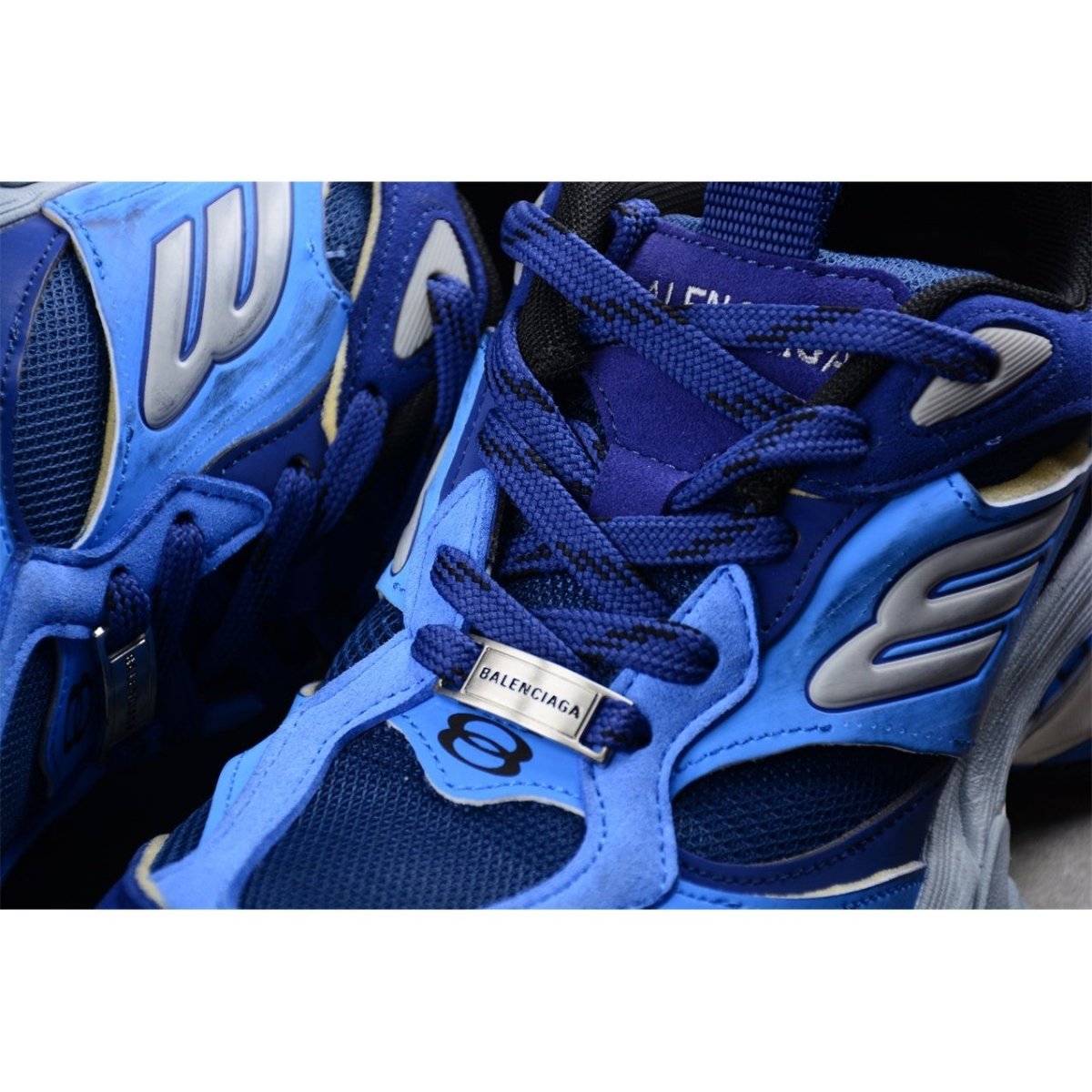 BALENCIAGA Cargo - Dk.blue Sneakers Unisex Streetwear Limited Edition - Introducing the BALENCIAGA Cargo x Dark Blue, a perfect blend of utilitarian design and high