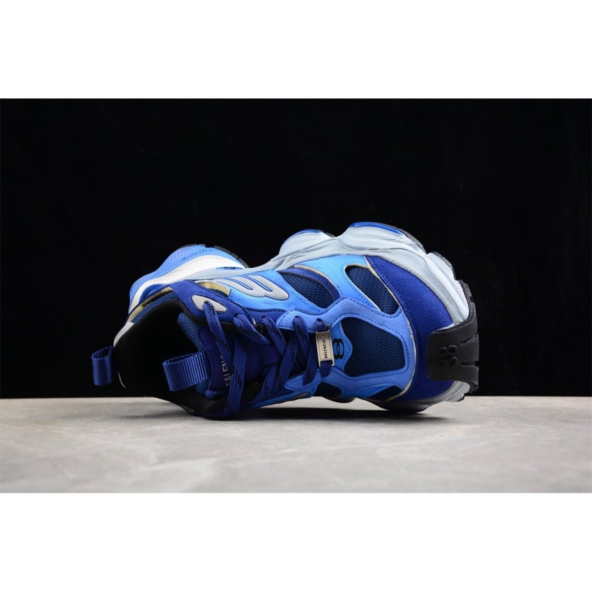BALENCIAGA Cargo - Dk.blue Sneakers Unisex Streetwear Limited Edition - Introducing the BALENCIAGA Cargo x Dark Blue, a perfect blend of utilitarian design and high