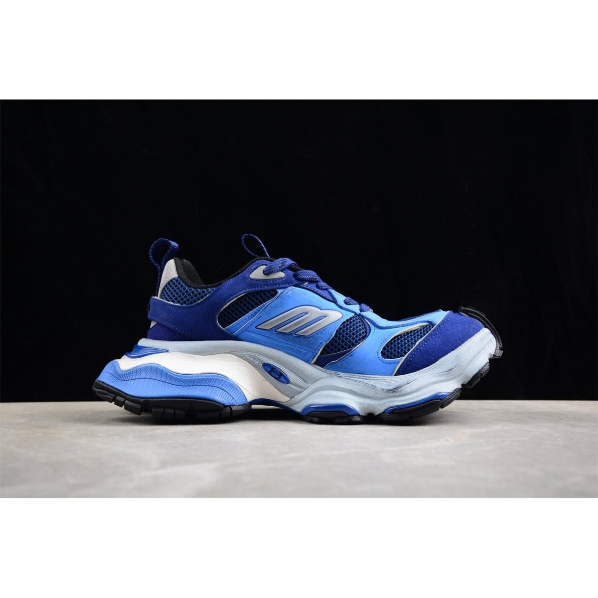 BALENCIAGA Cargo - Dk.blue Sneakers Unisex Streetwear Limited Edition - Introducing the BALENCIAGA Cargo x Dark Blue, a perfect blend of utilitarian design and high