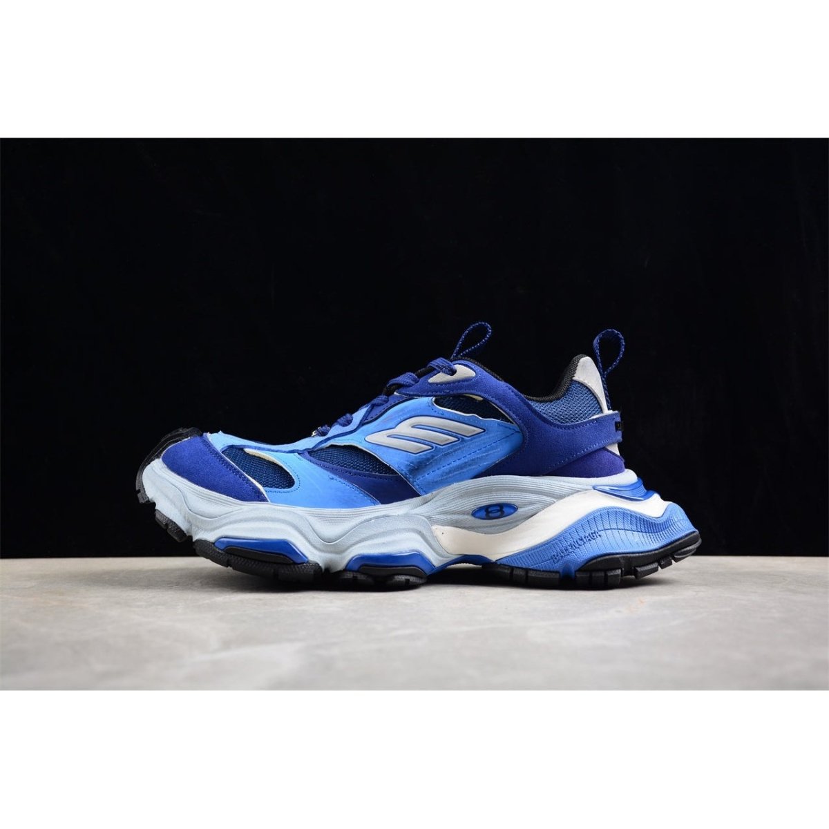 BALENCIAGA Cargo - Dk.blue Sneakers Unisex Streetwear Limited Edition - Introducing the BALENCIAGA Cargo x Dark Blue, a perfect blend of utilitarian design and high