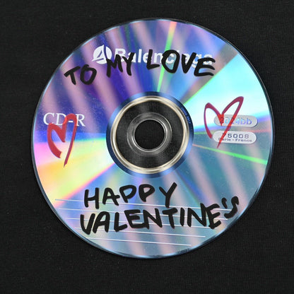 Camiseta negra con gráfico de Balenciaga CD.