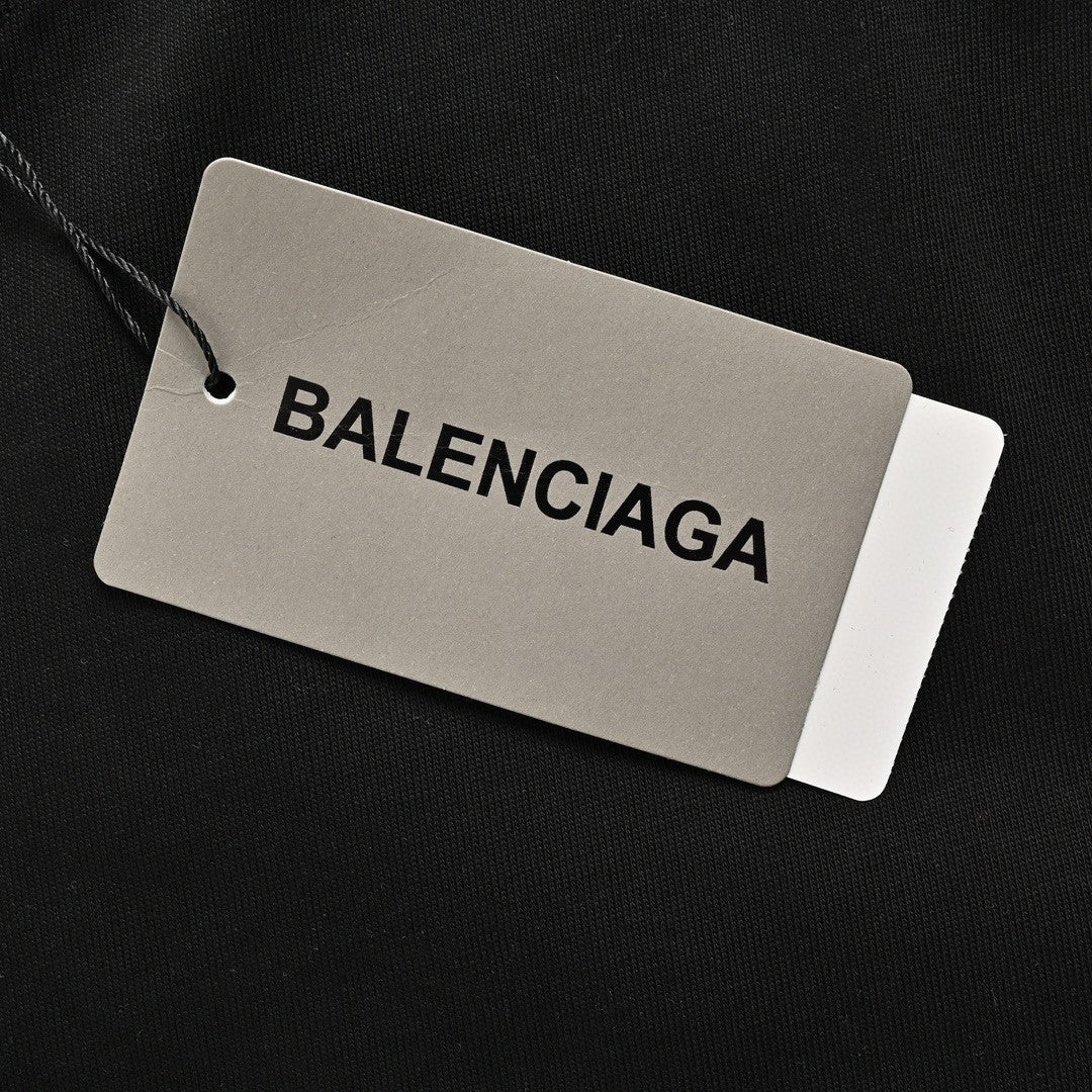 Camiseta Balenciaga con logo de cristal en negro