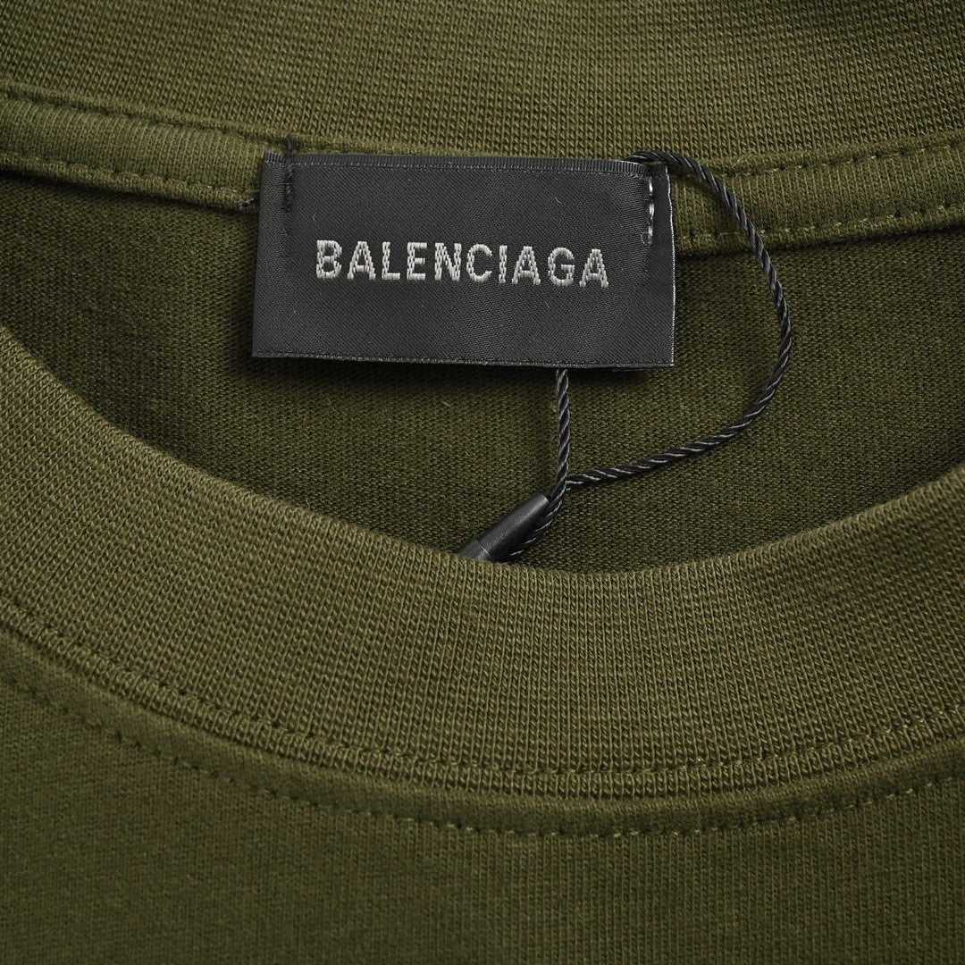 Camiseta del equipo de diseño de Balenciaga (verde oliva)