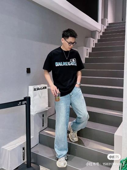 Balenciaga Distorted Logo T-shirt - Black Unisex Streetwear Limited Edition - <span>This Balenciaga t-shirt features a bold and unique distorted logo print in a playful, artistic