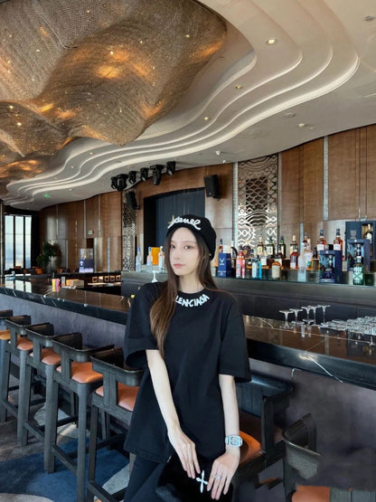 Camiseta Balenciaga con logo distorsionado (negra)