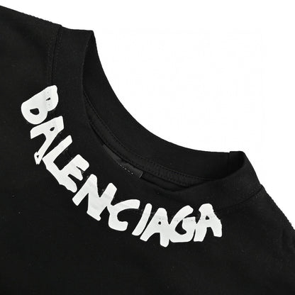 Balenciaga Distorted Logo T-shirt (black) Unisex Streetwear Limited Edition - The Balenciaga Distorted Logo T-Shirt in black is a sleek and stylish addition to any
