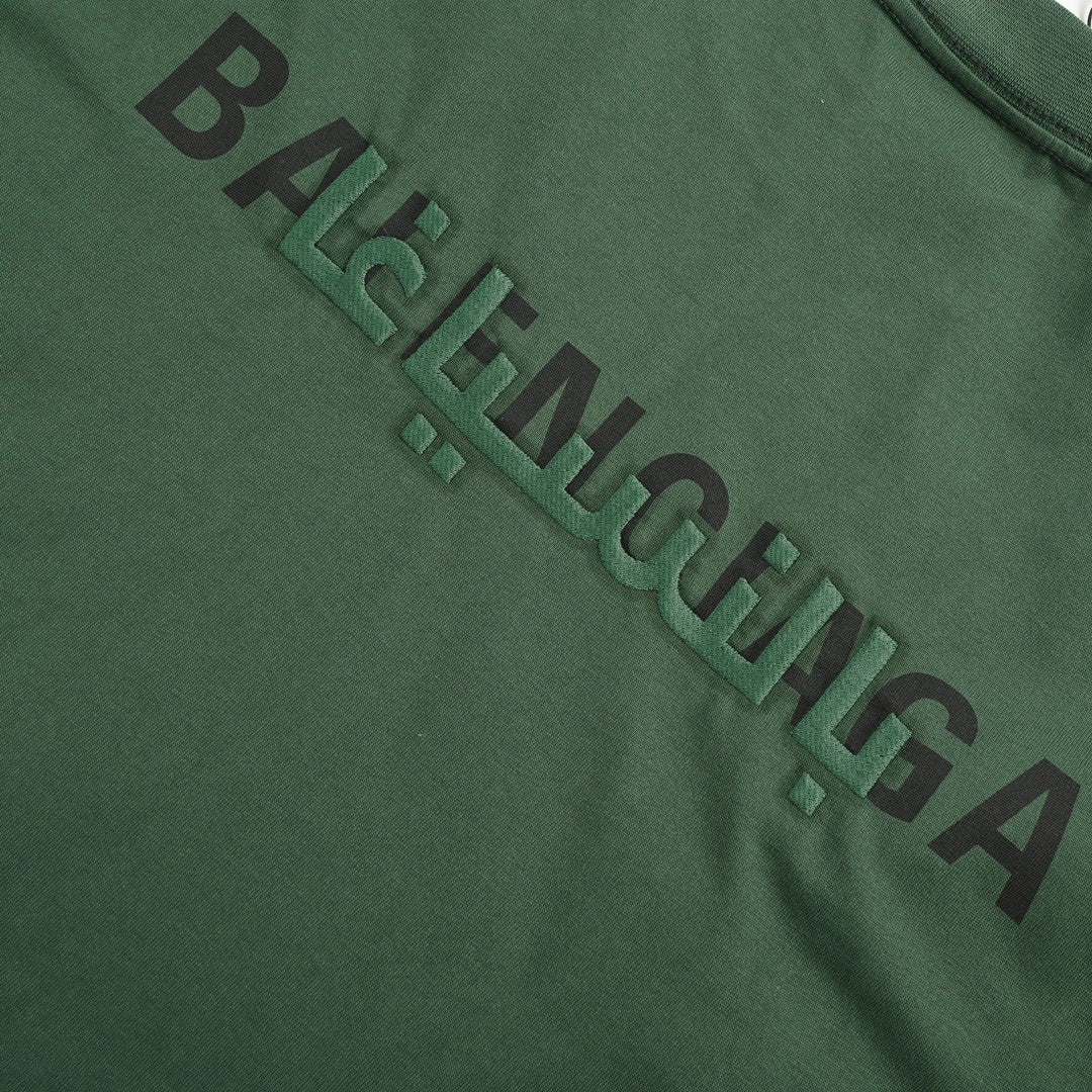 Camiseta Balenciaga con logo distorsionado (Verde)