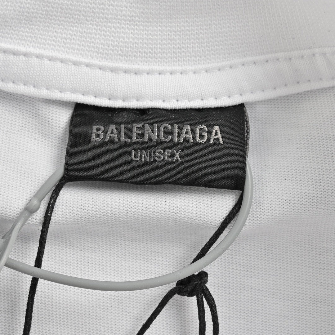 Camiseta Balenciaga con logo distorsionado (blanca)