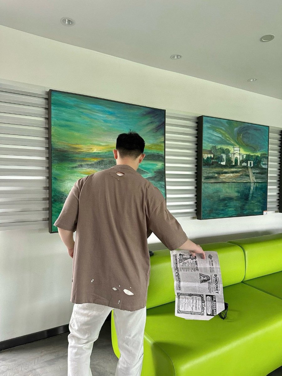 Camiseta con logo desgastado de Balenciaga