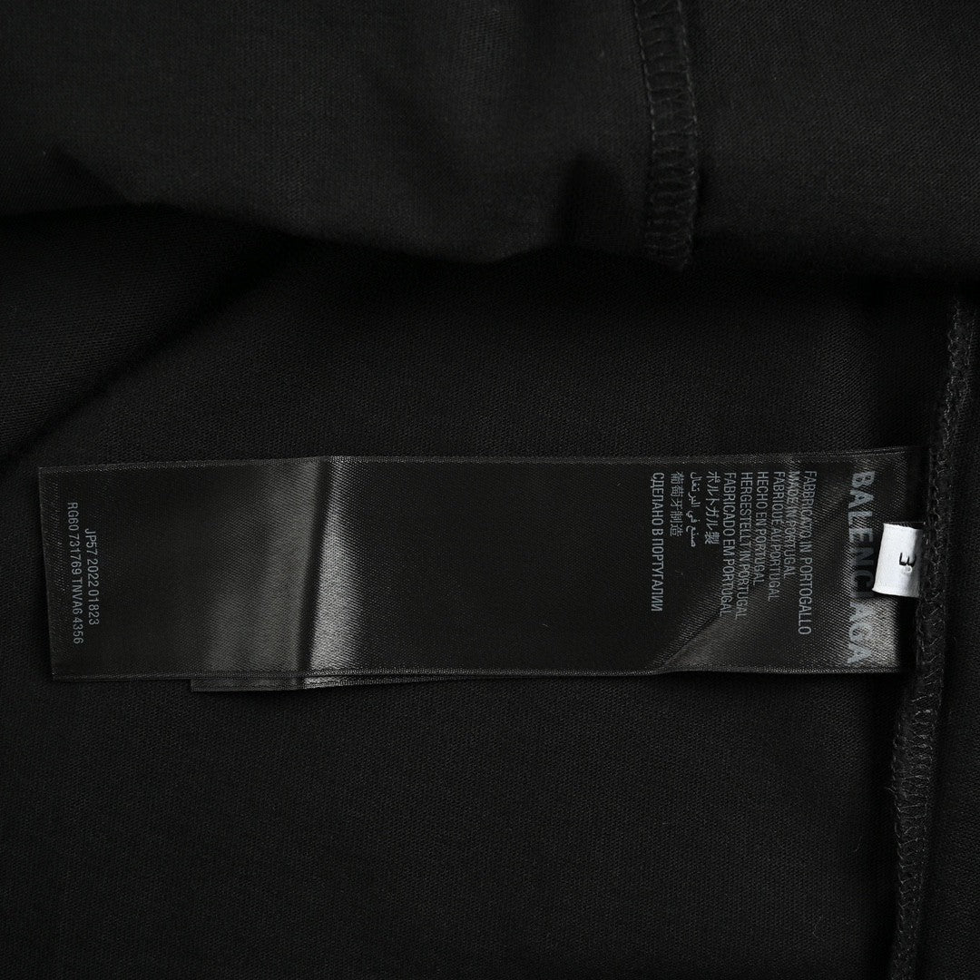 Camiseta Balenciaga con logo desgastado en negro