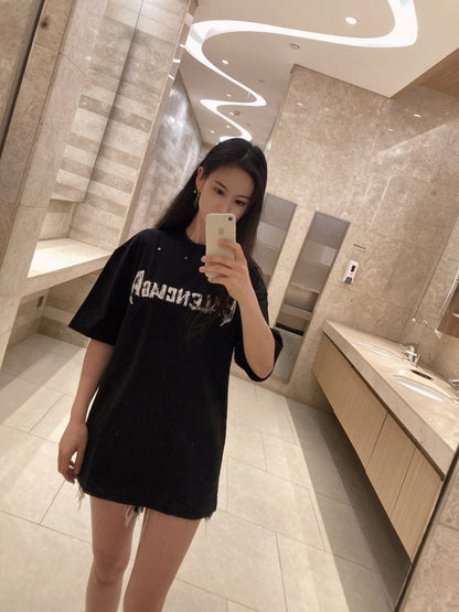 Camiseta Balenciaga con logo desgastado en negro