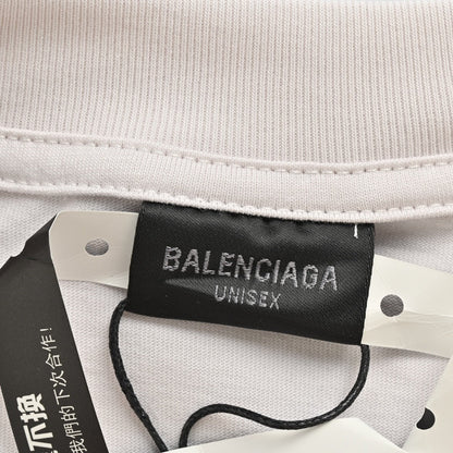 Camiseta Balenciaga con logo desgastado en blanco