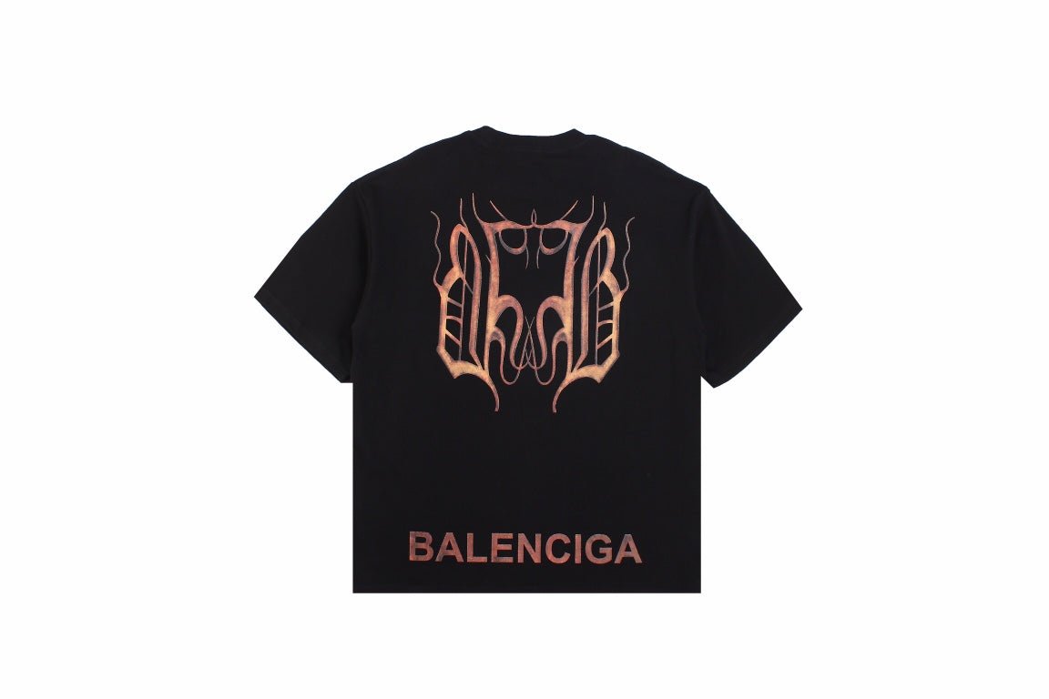 Camiseta negra con el logo doble B de Balenciaga