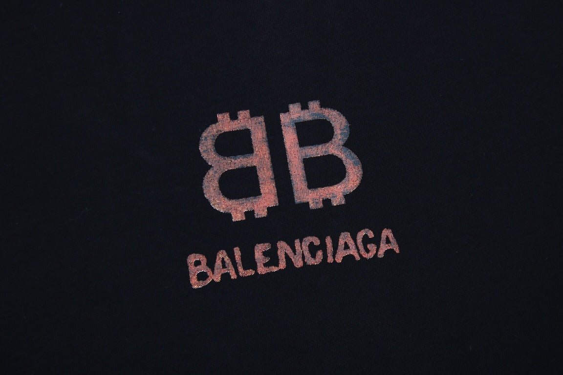 Camiseta negra con el logo doble B de Balenciaga