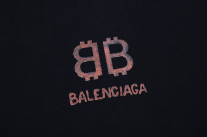 Camiseta negra con el logo doble B de Balenciaga
