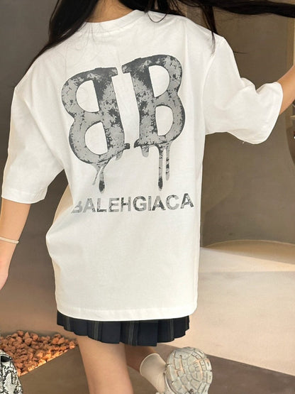 Camiseta Balenciaga con logo BB goteando (blanca)