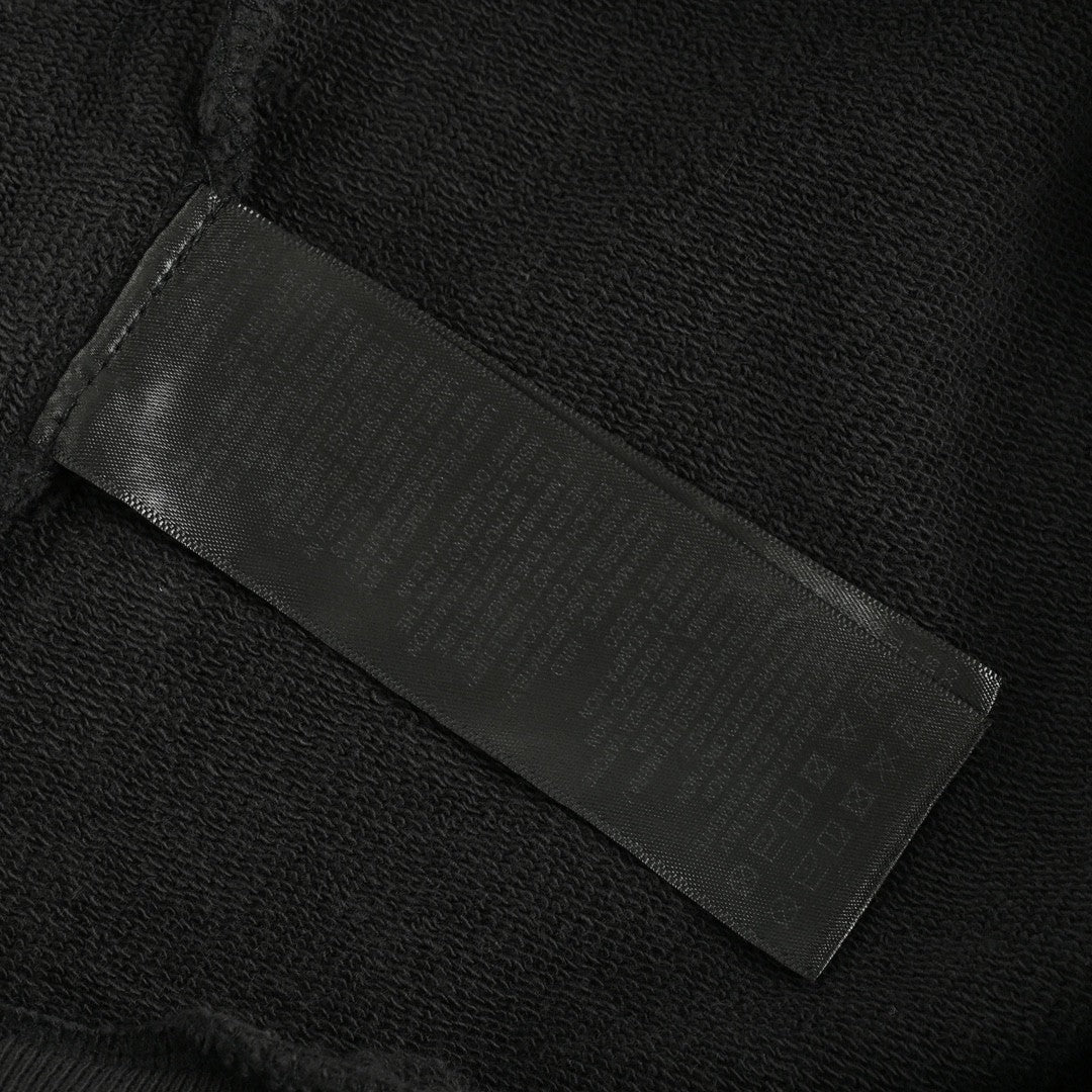 Sudadera Balenciaga con cuello adornado