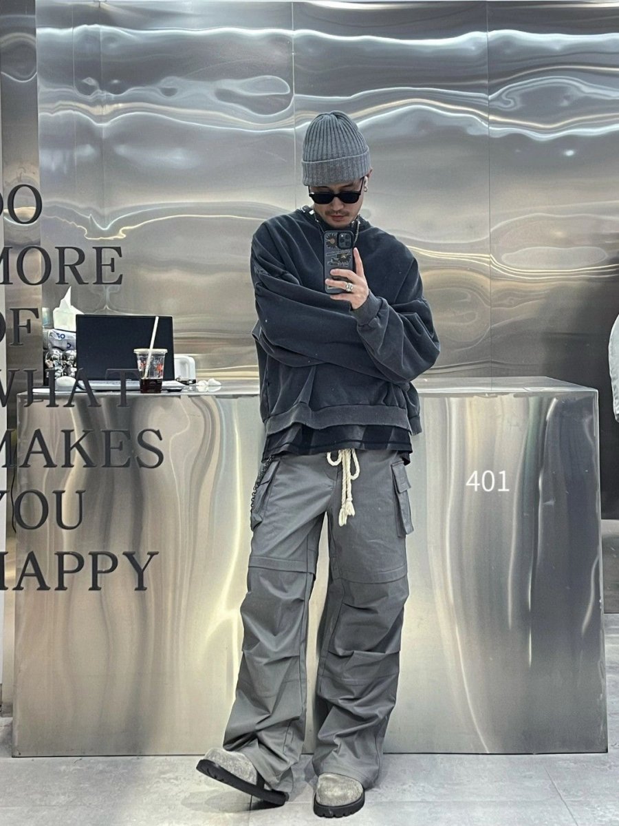 Sudadera Balenciaga con cuello adornado