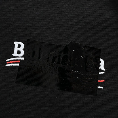 Camiseta Balenciaga con parche bordado y logo (negra)