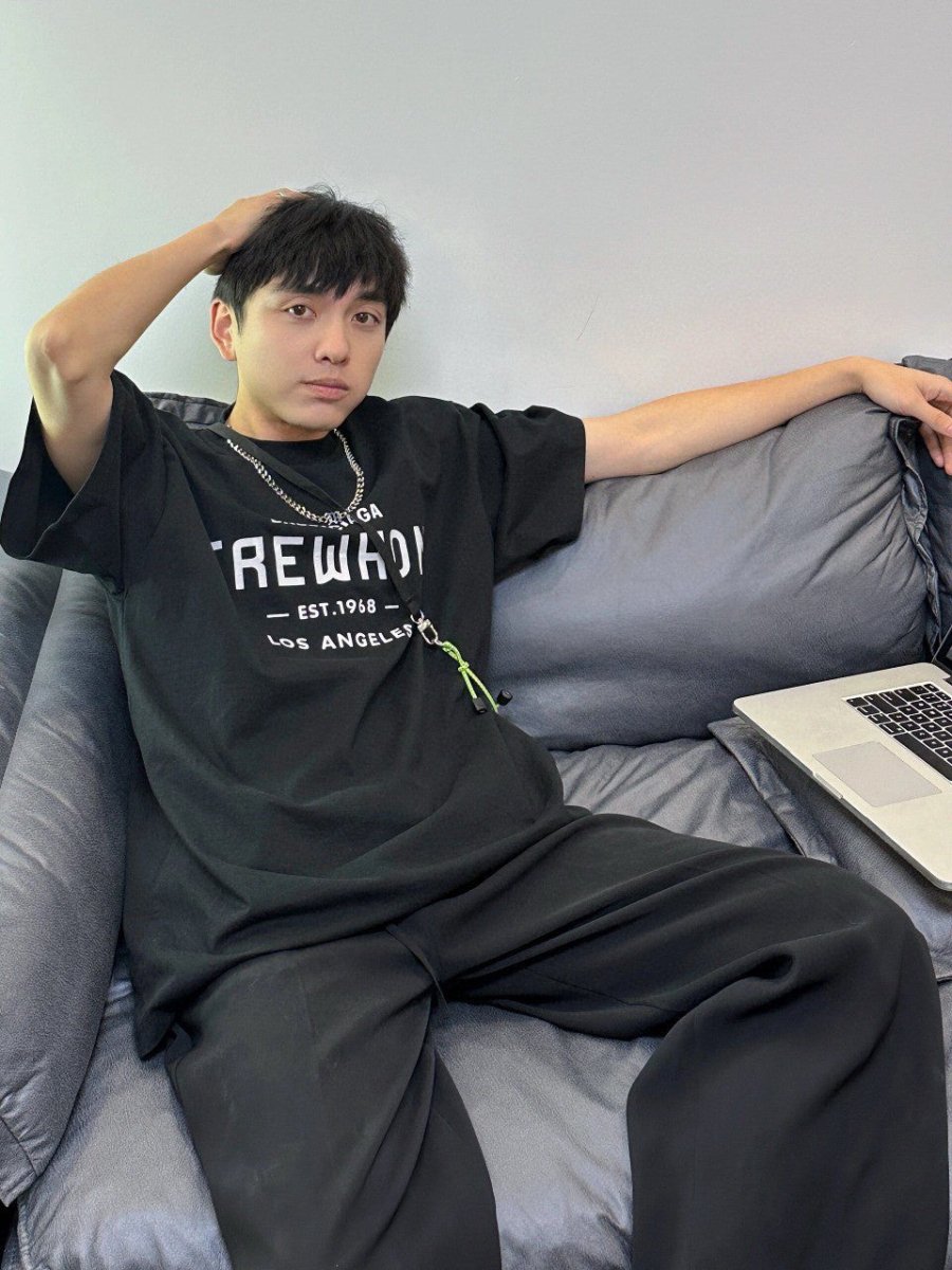 Camiseta Balenciaga Erewhon