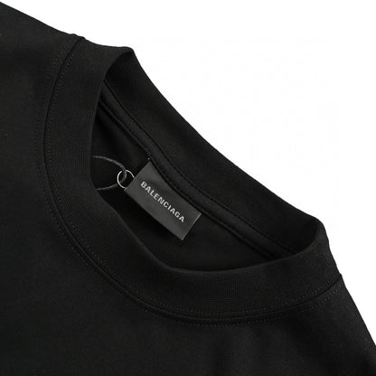 Balenciaga Erewhon T-shirt Unisex Streetwear Limited Edition - This Balenciaga t-shirt features the 'EREWHON' print in bold letters. Made from high-quality cotton, it
