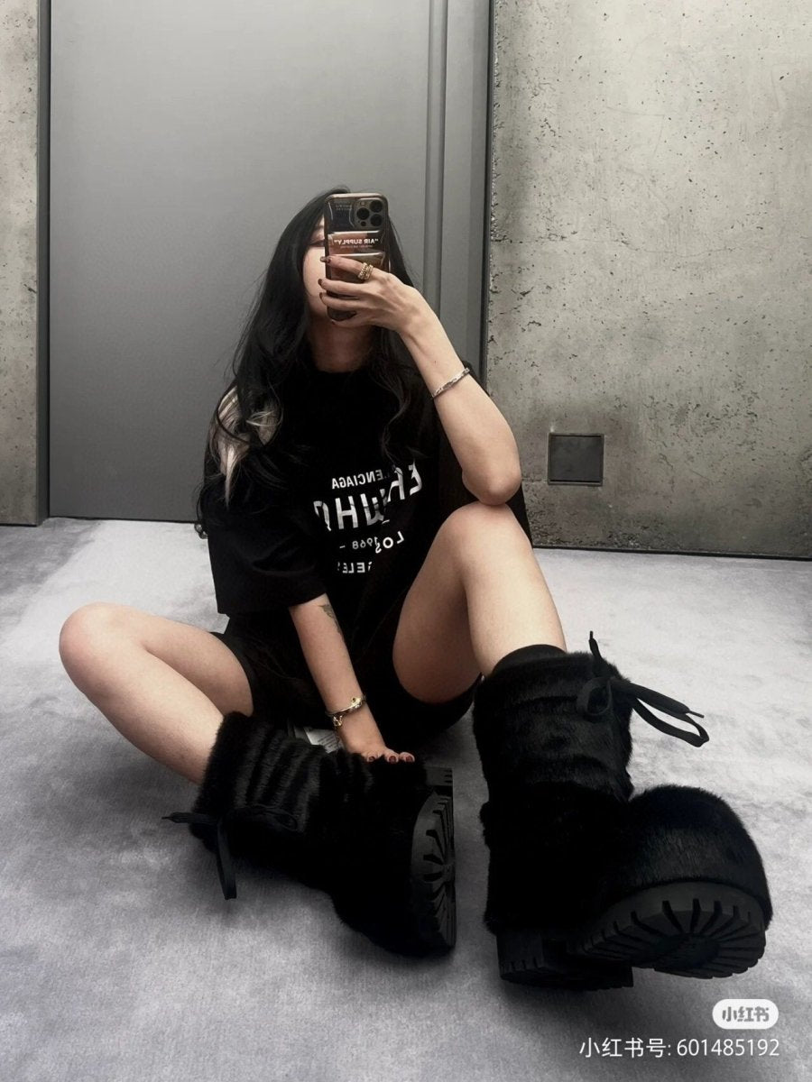 Camiseta Balenciaga Erewhon (Negra)